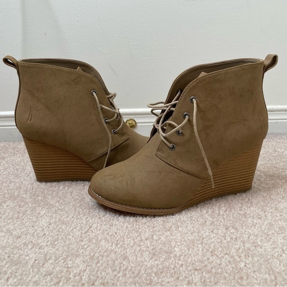 NAUTICA Women’s Galva Faux Leather Wedges in 9.5 - Picture 8 of 17